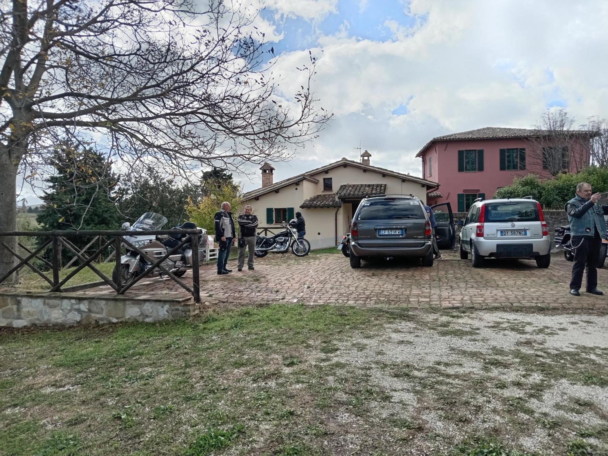 Villa Claudi Camerino Exteriér fotografie